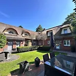 Sky & Homes Eiderente I Kleine Auszeit Unter Reet - Ruhig & Gemuetlich * Böhl