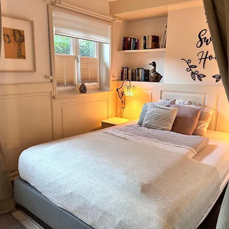 Sky & Homes Eiderente I Kleine Auszeit Unter Reet - Ruhig & Gemuetlich Böhl